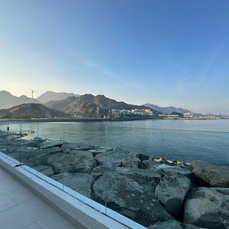 Al Dana Sea View Villa Fujairah Eksteriør billede