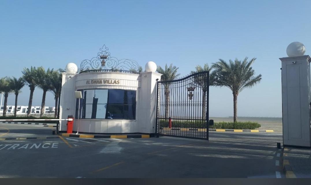 Al Dana Sea View Villa Fujairah Eksteriør billede