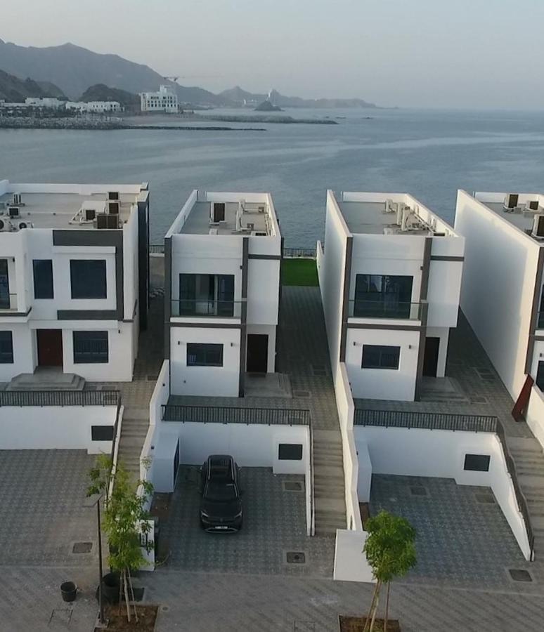 Al Dana Sea View Villa Fujairah Eksteriør billede