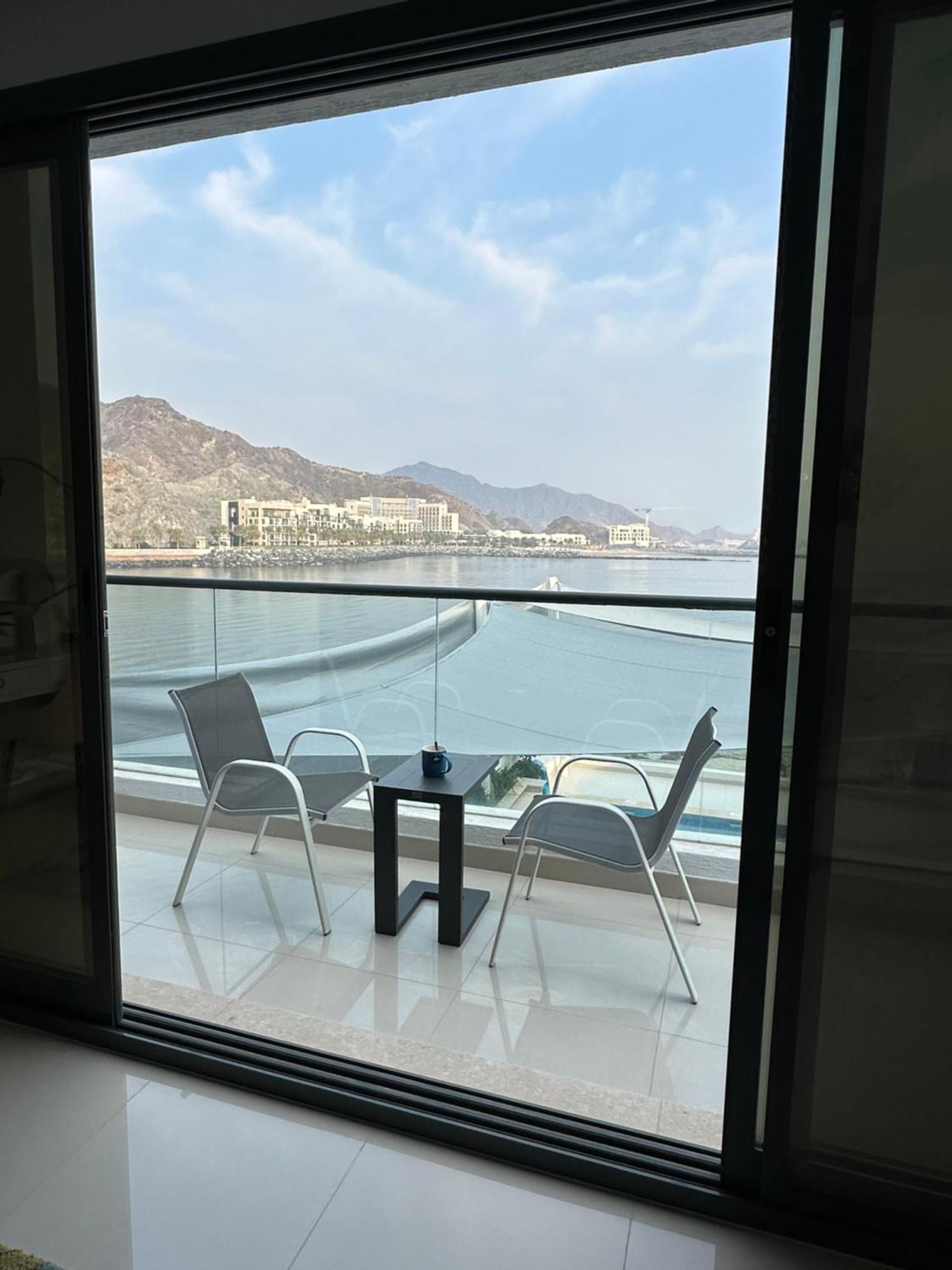 Al Dana Sea View Villa Fujairah Eksteriør billede