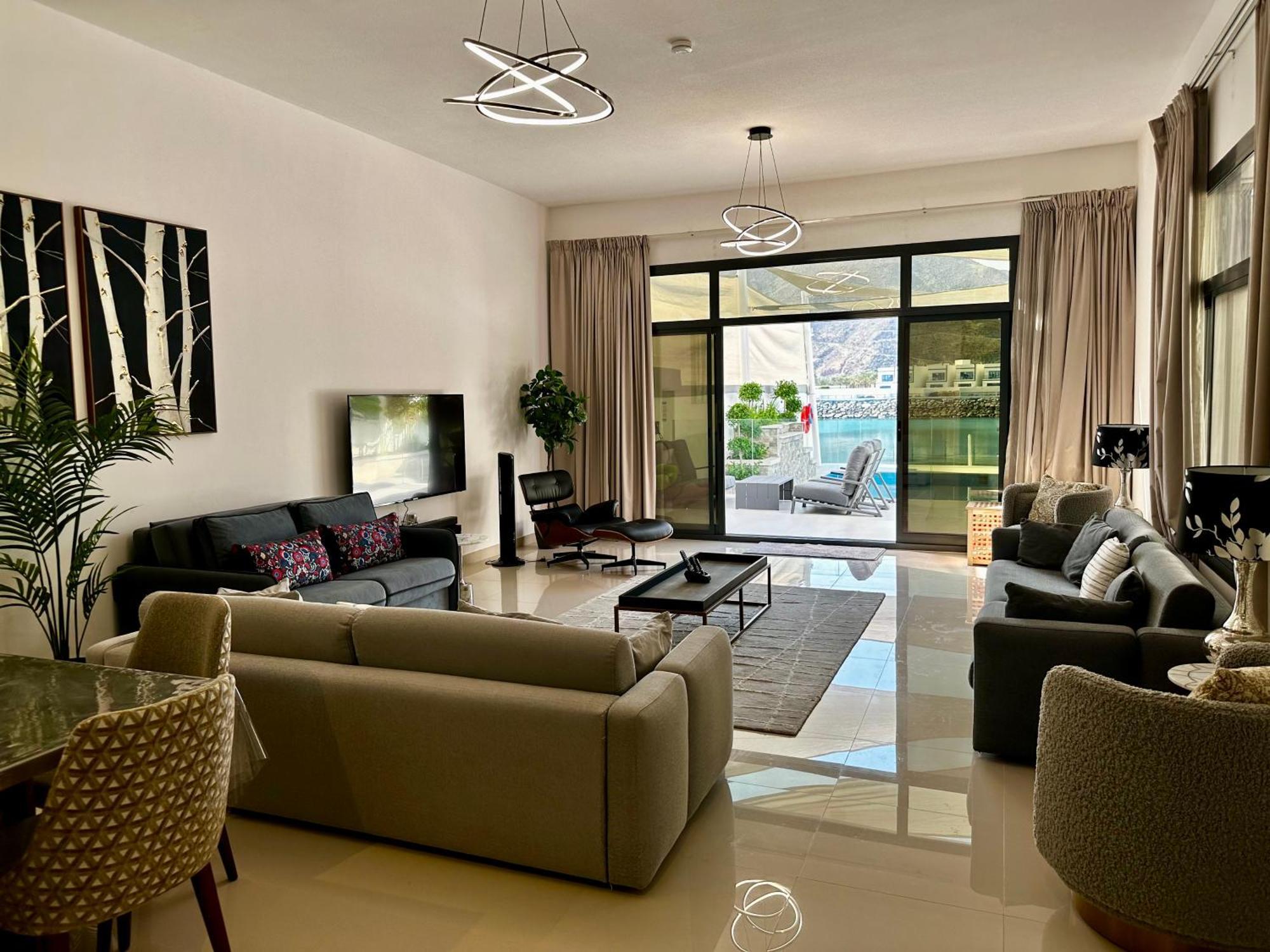 Al Dana Sea View Villa Fujairah Eksteriør billede