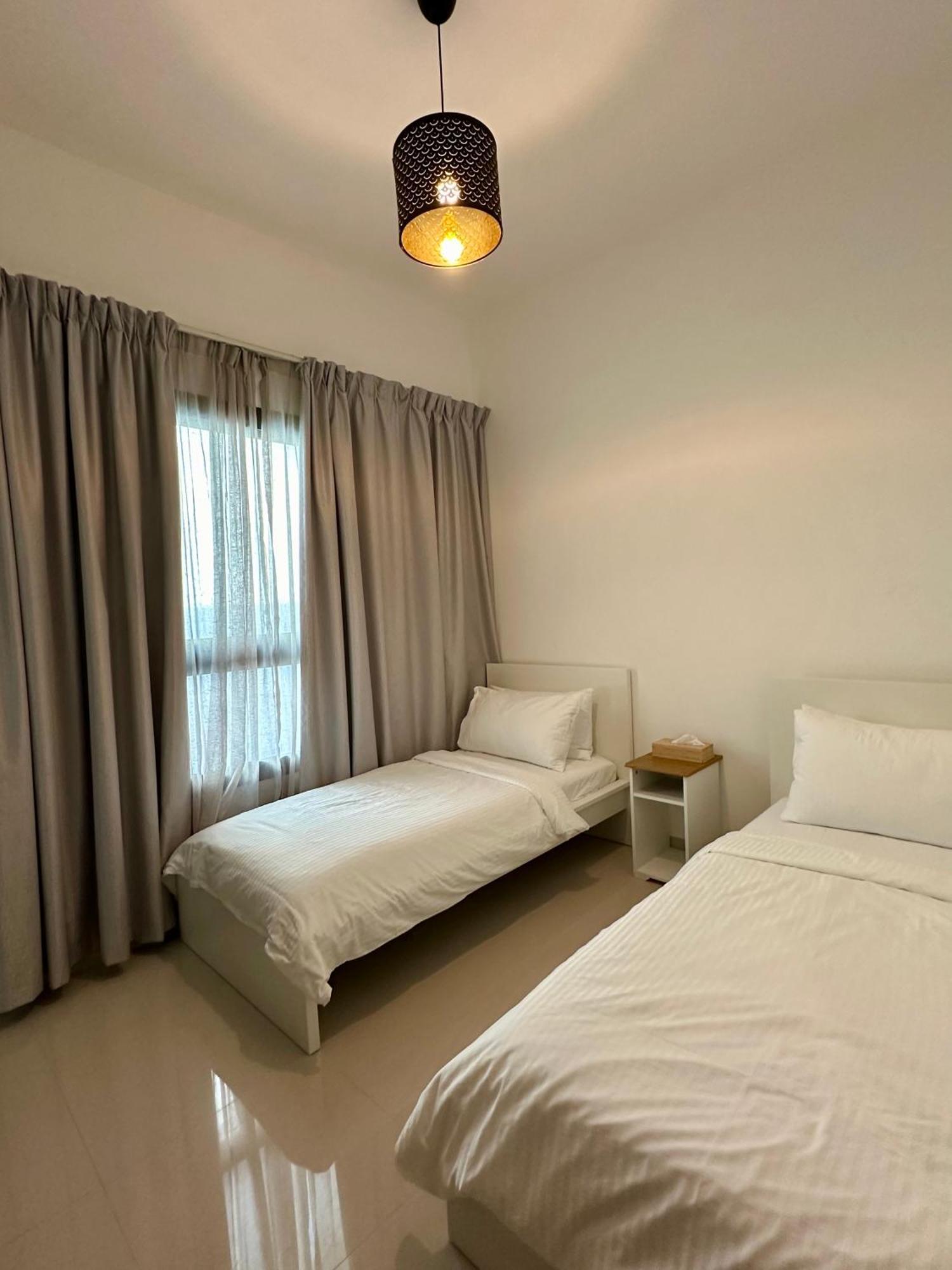 Al Dana Sea View Villa Fujairah Eksteriør billede