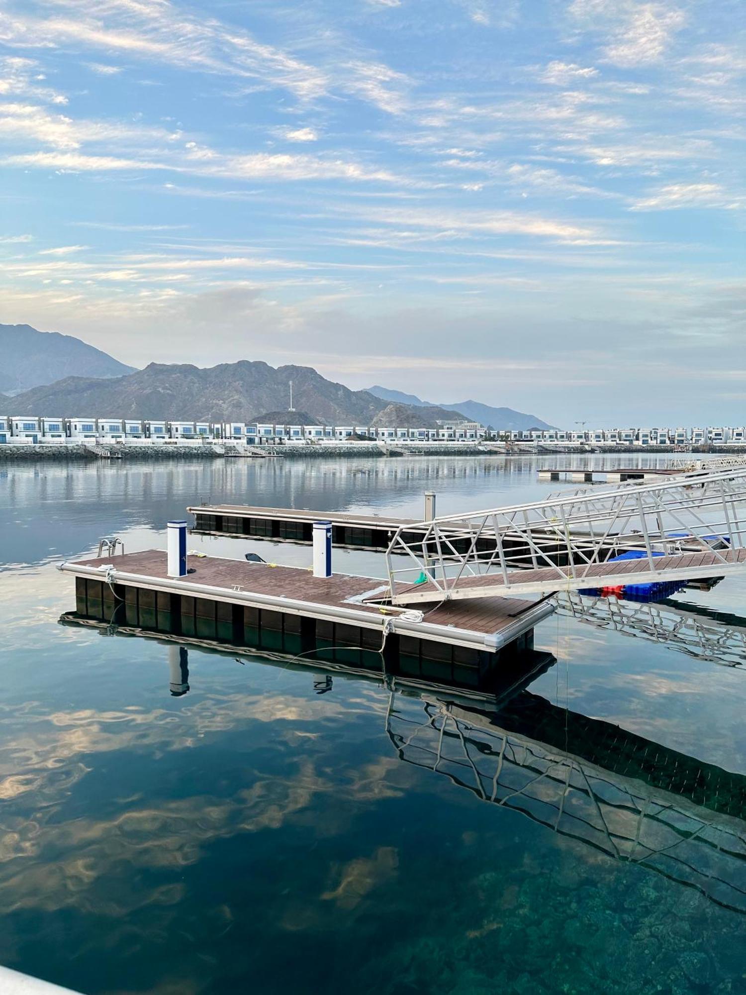 Al Dana Sea View Villa Fujairah Værelse billede